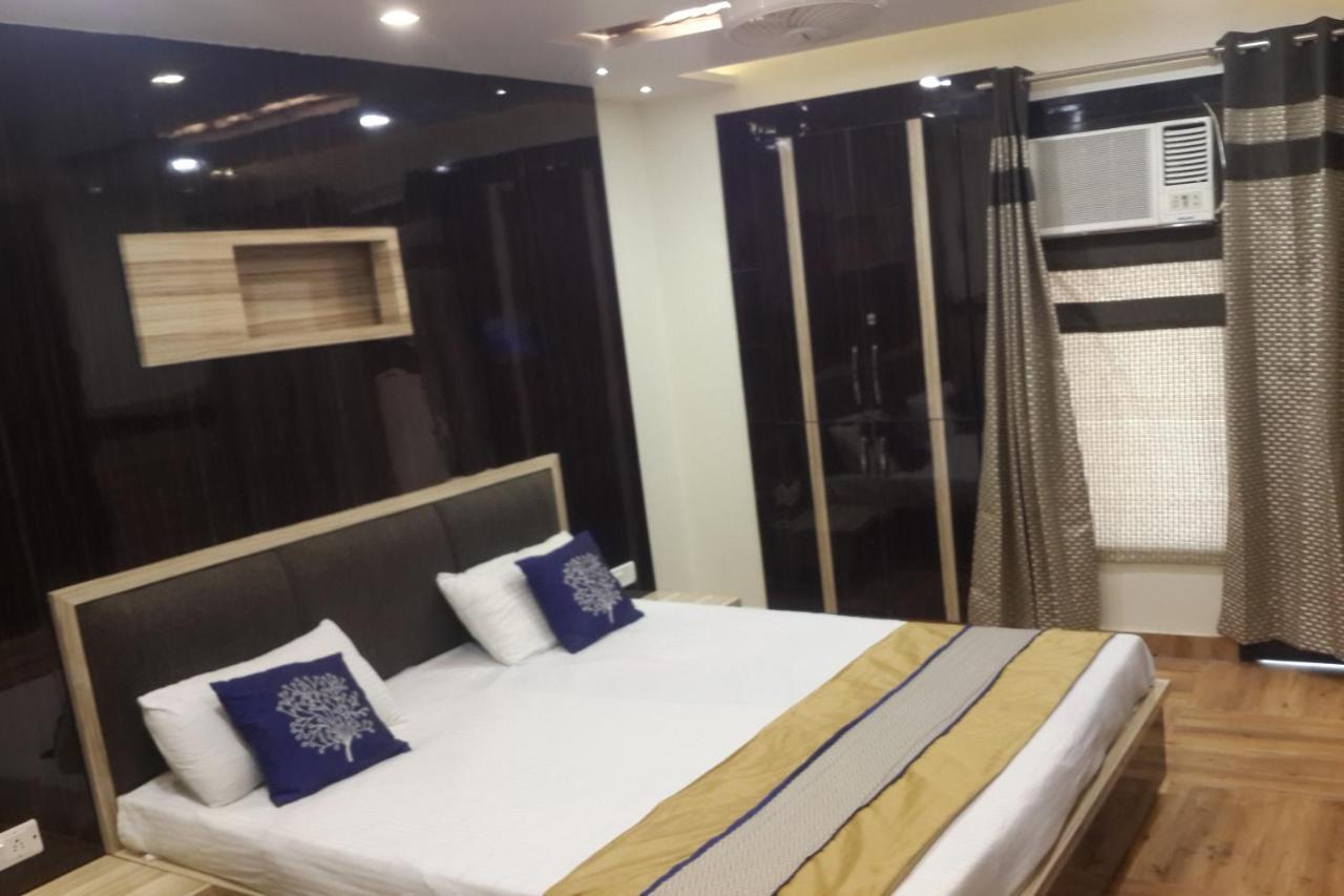 OYO 86669 Arnav Residency Hotell New Delhi Exteriör bild